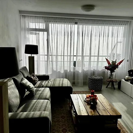 Seaview 65 Apartment