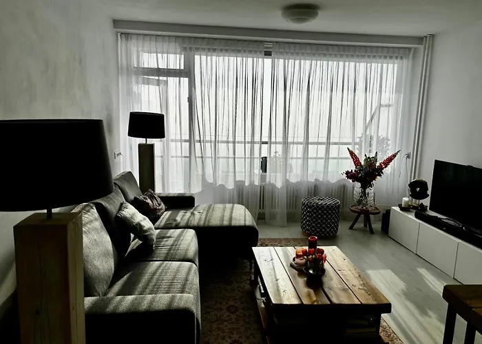 Seaview 65 Apartment